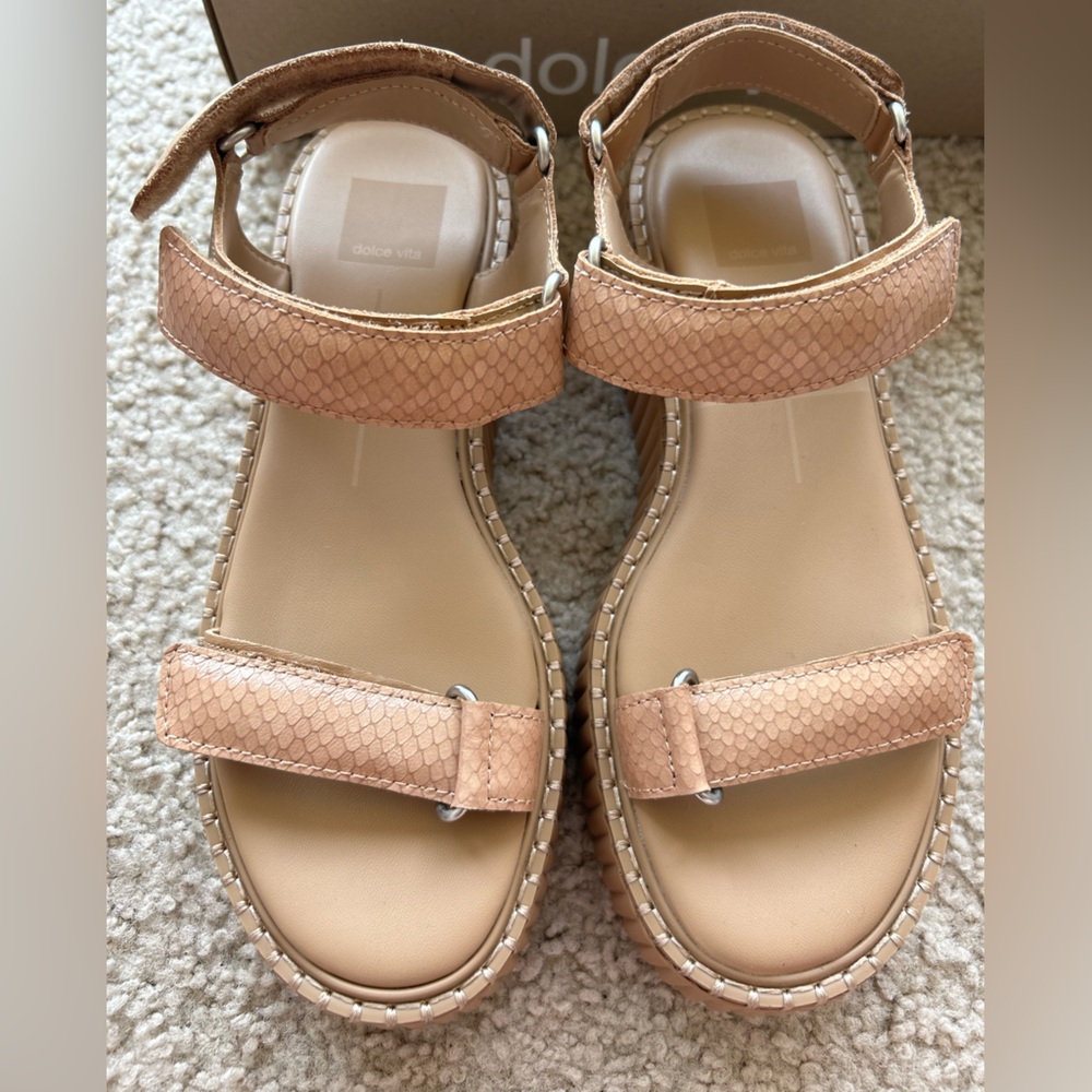 Dolce Vita Women's Leather Platform Sandals - Picture 4 of 8